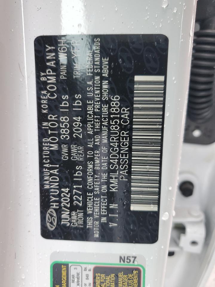 2024 Hyundai Elantra - Image 12