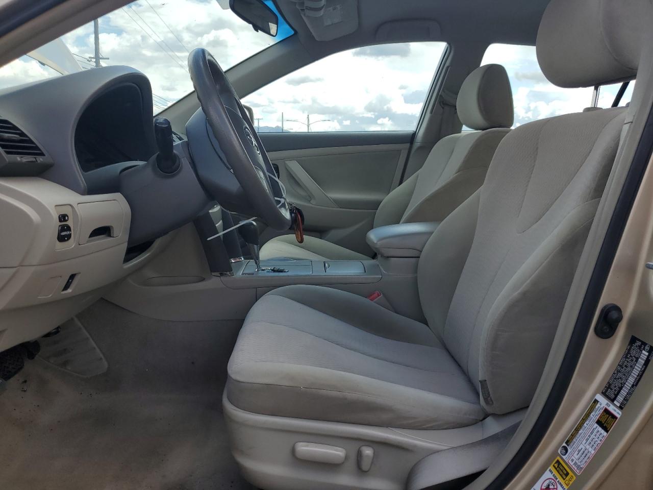 2010 Toyota Camry - Image 7