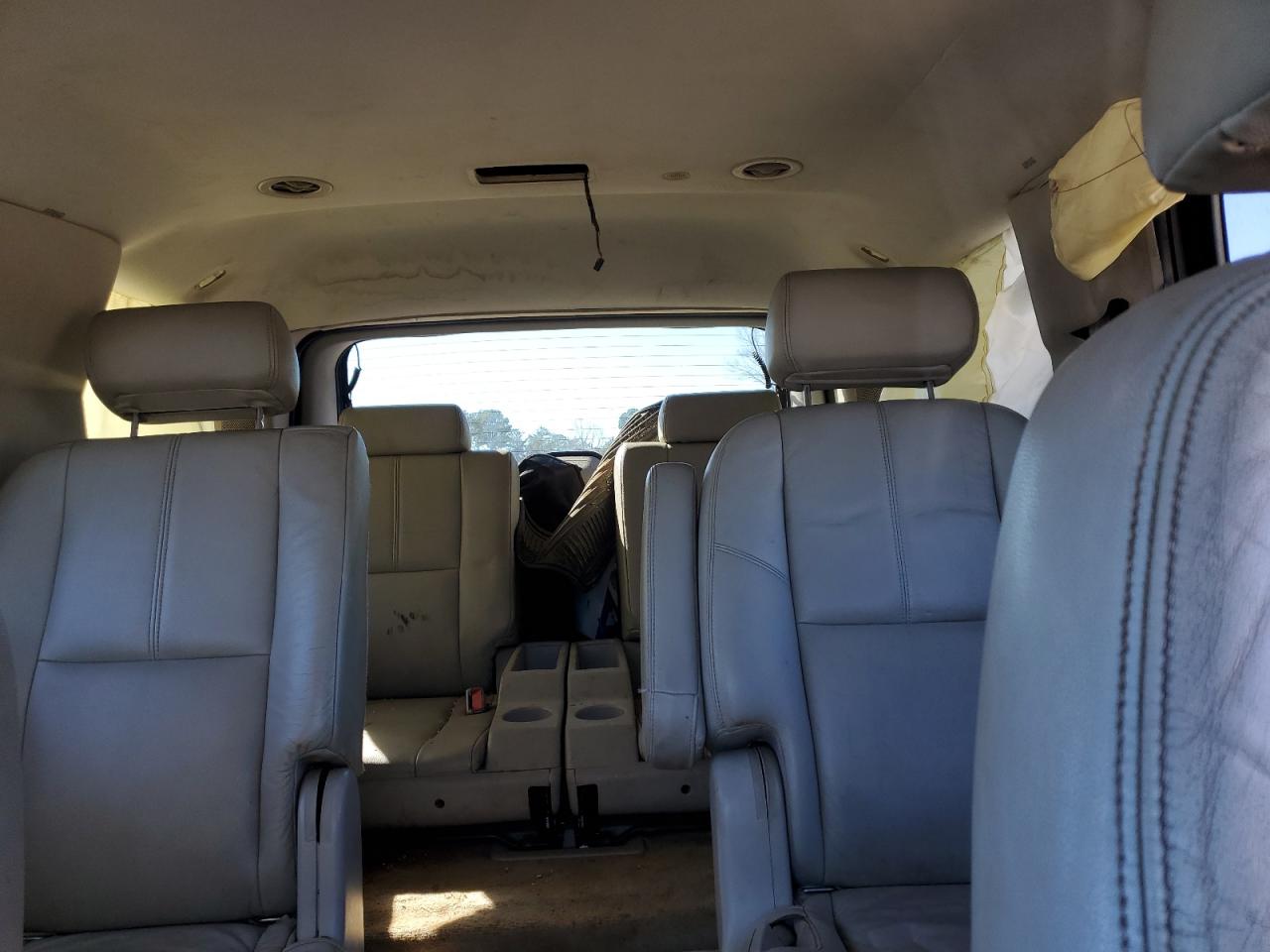 2007 Chevrolet Tahoe - Image 10
