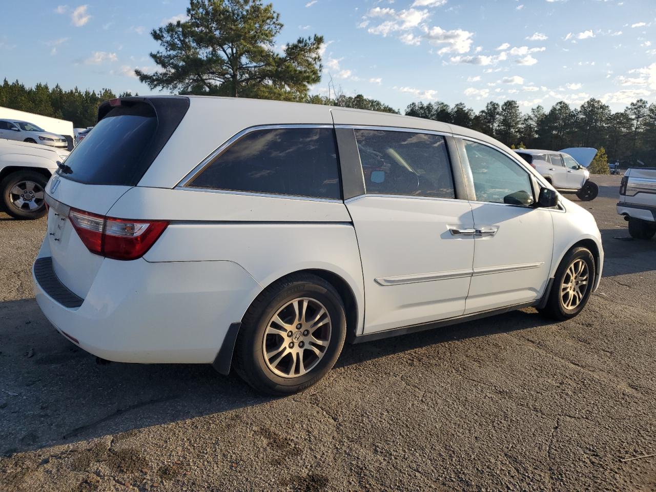 2013 Honda Odyssey - Image 3