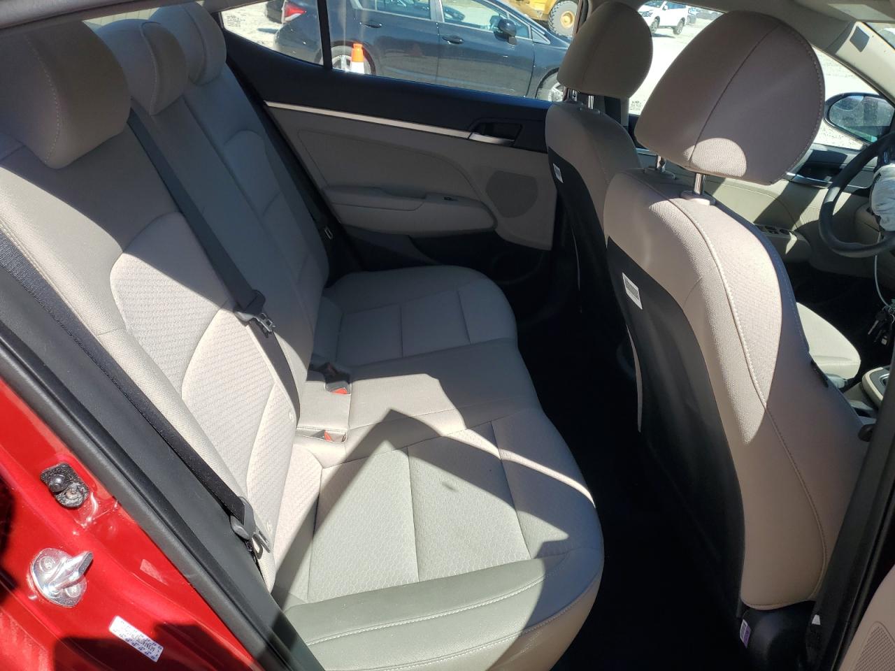 2020 Hyundai Elantra - Image 11