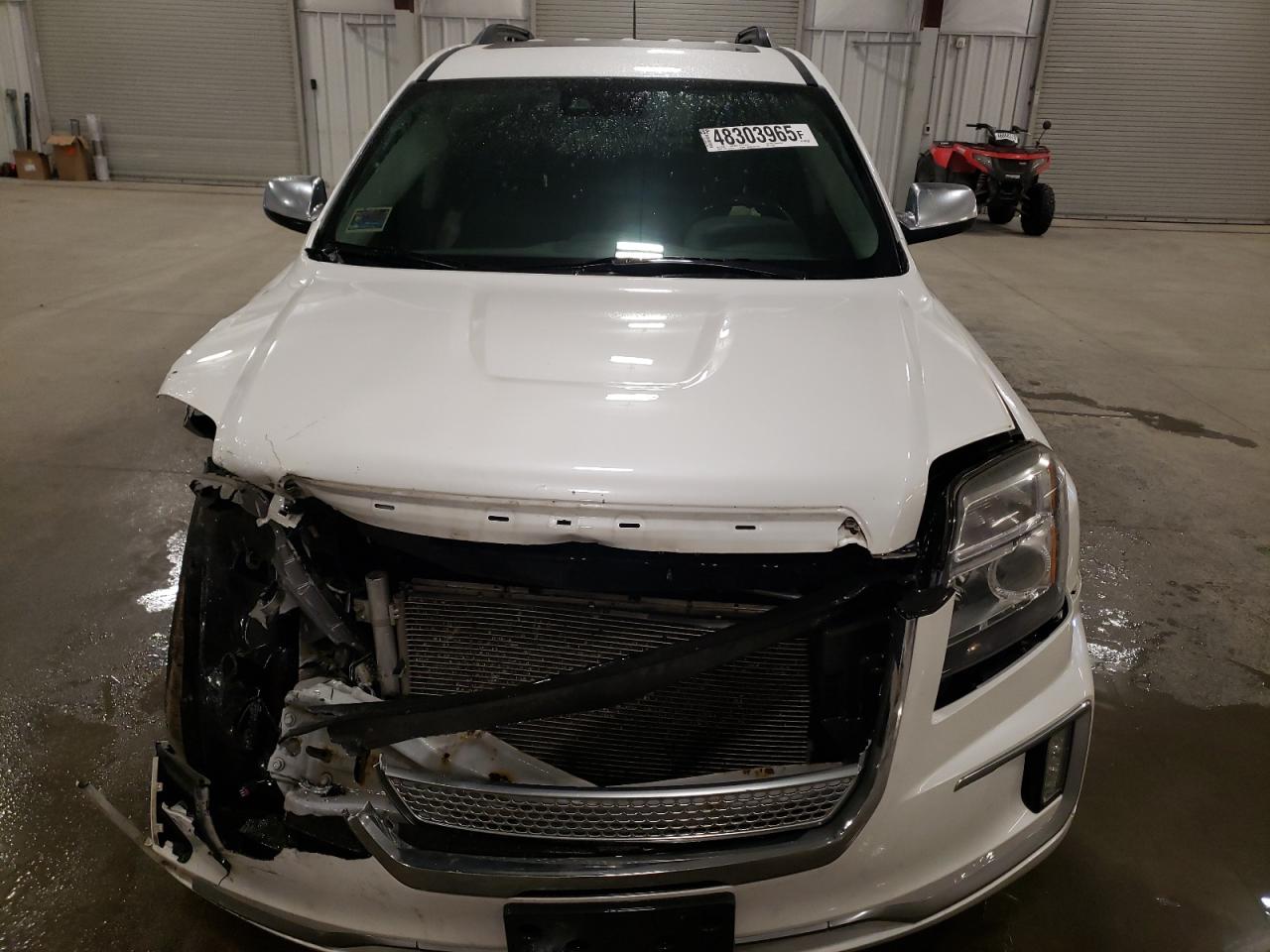 2017 GMC Terrain - Image 5