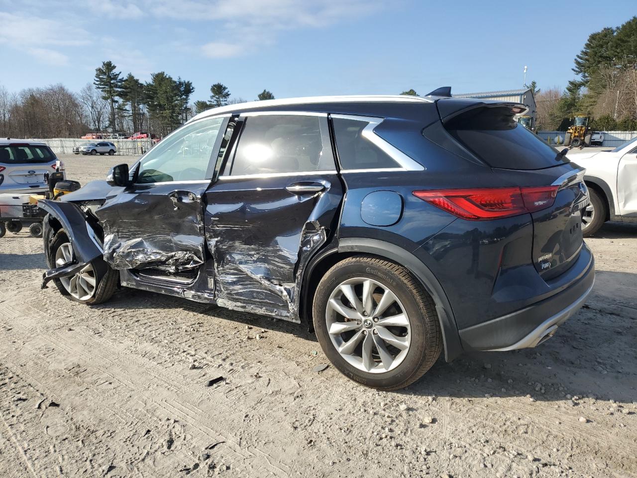 2019 Infiniti QX50 - Image 2