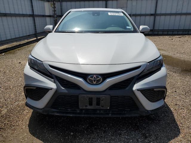 TOYOTA CAMRY 2023 Белы