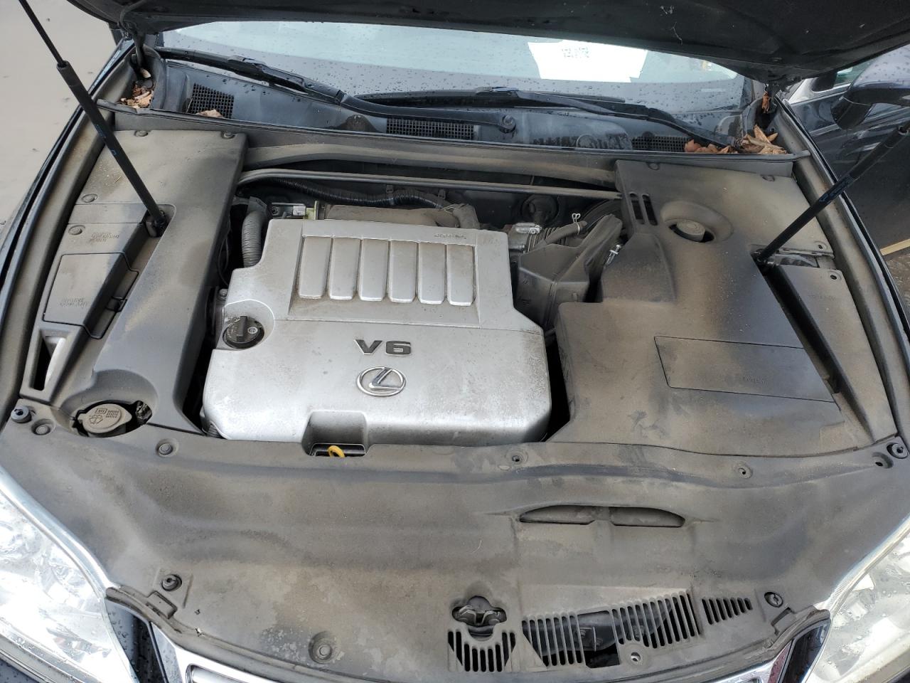 2010 Lexus ES - Image 11