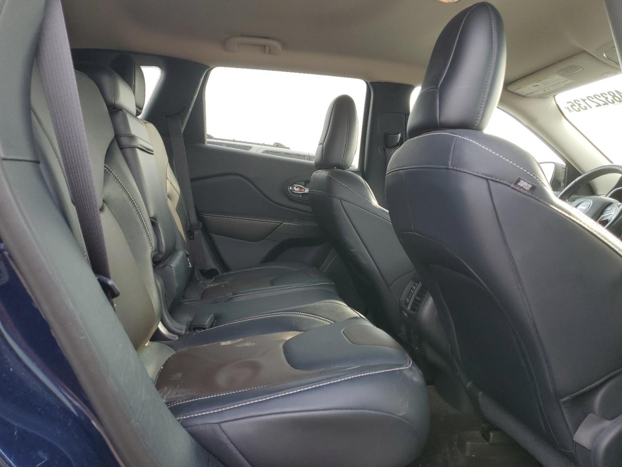 2016 Jeep Grand Cherokee - Image 11