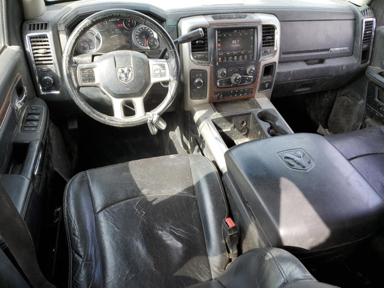 2015 RAM 3500 - Image 8