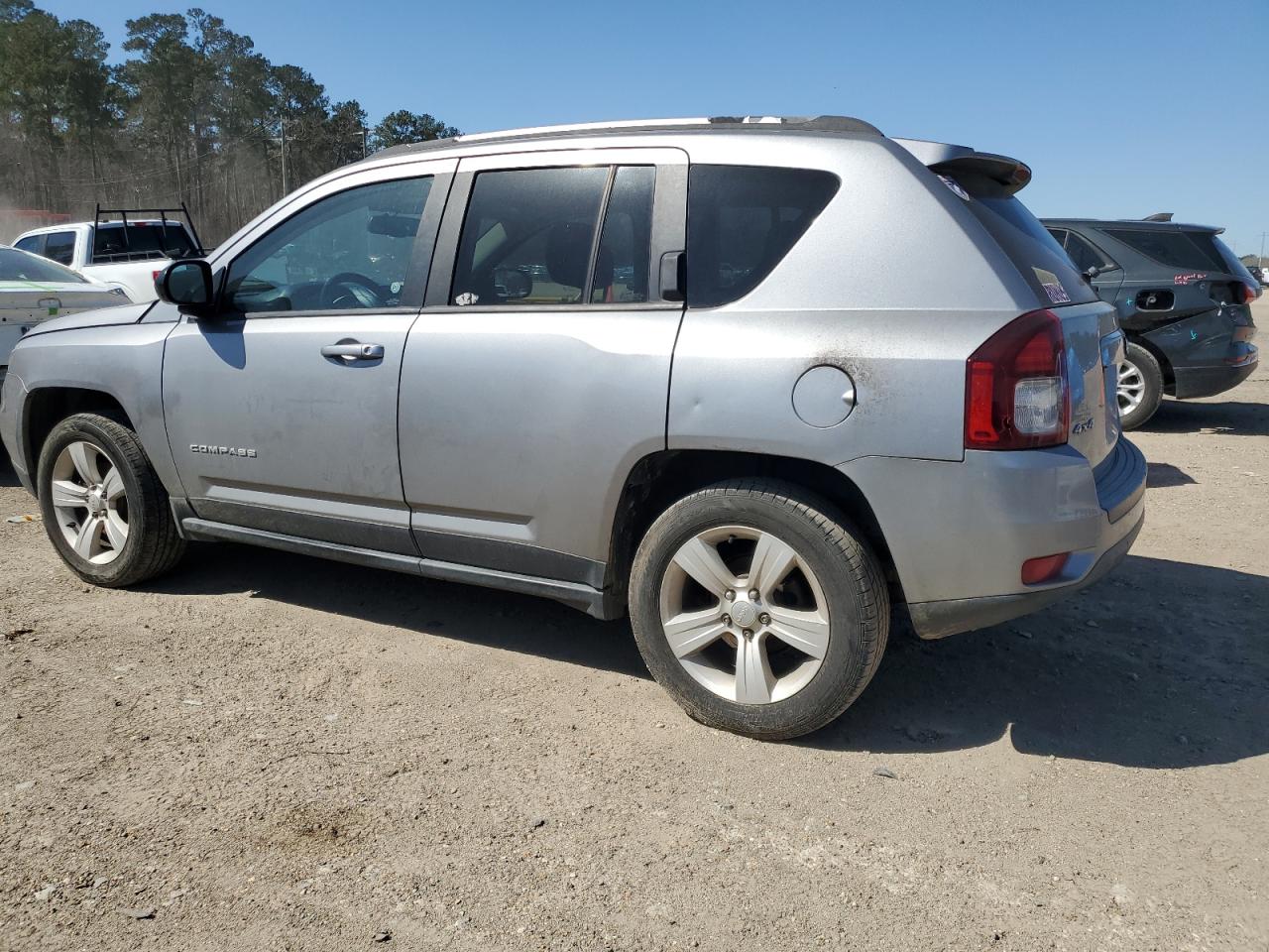 2017 Jeep Compass - Image 2