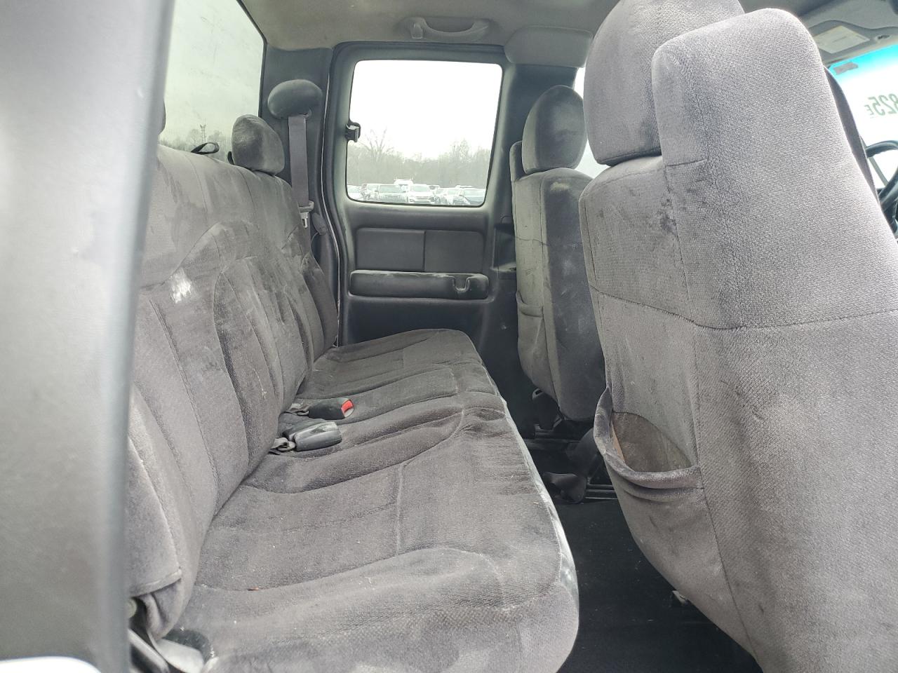 2001 GMC Sierra - Image 10