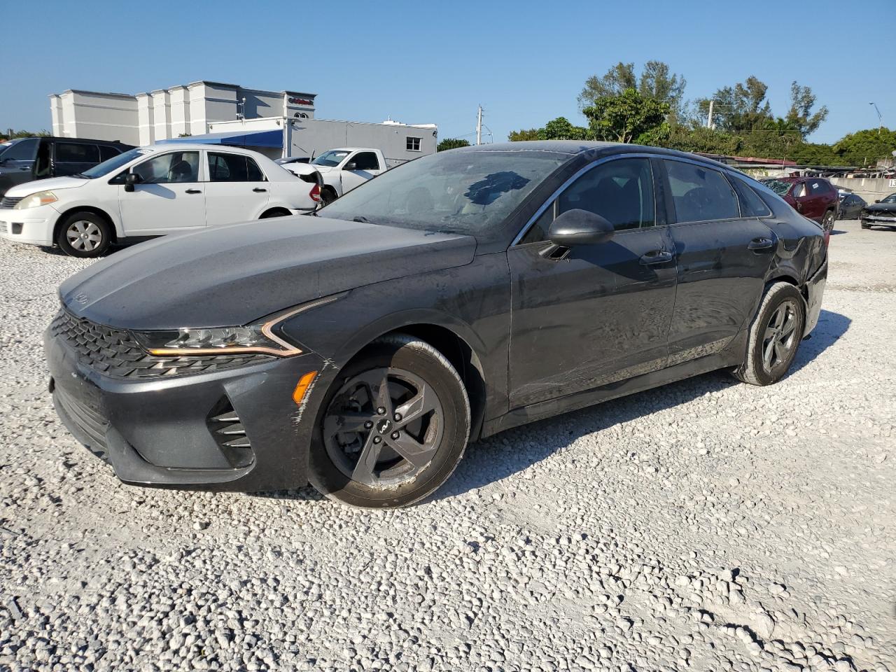 2022 Kia K5 Lxs for Sale in Opa Locka, FL - Rear End