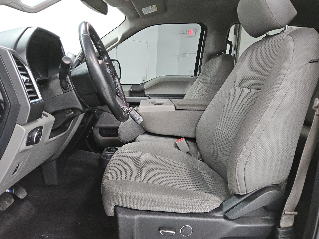 2017 Ford F-150 - Image 7