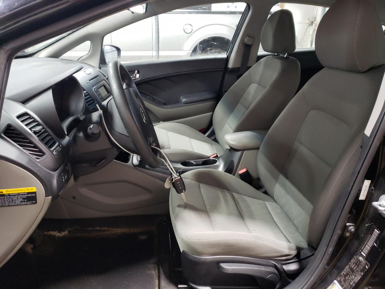 2016 Kia Forte - Image 7