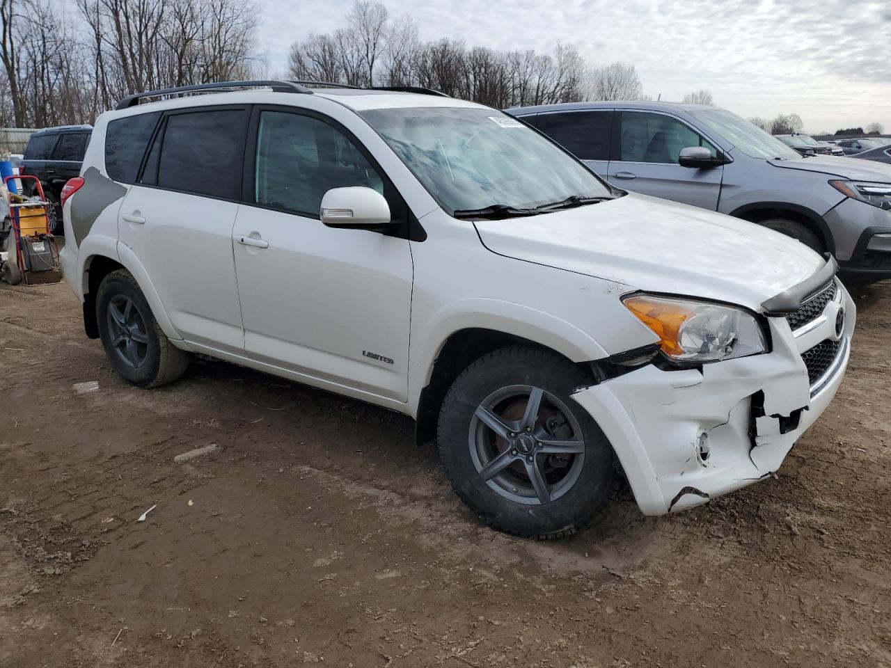 2012 Toyota RAV 4 - Image 4