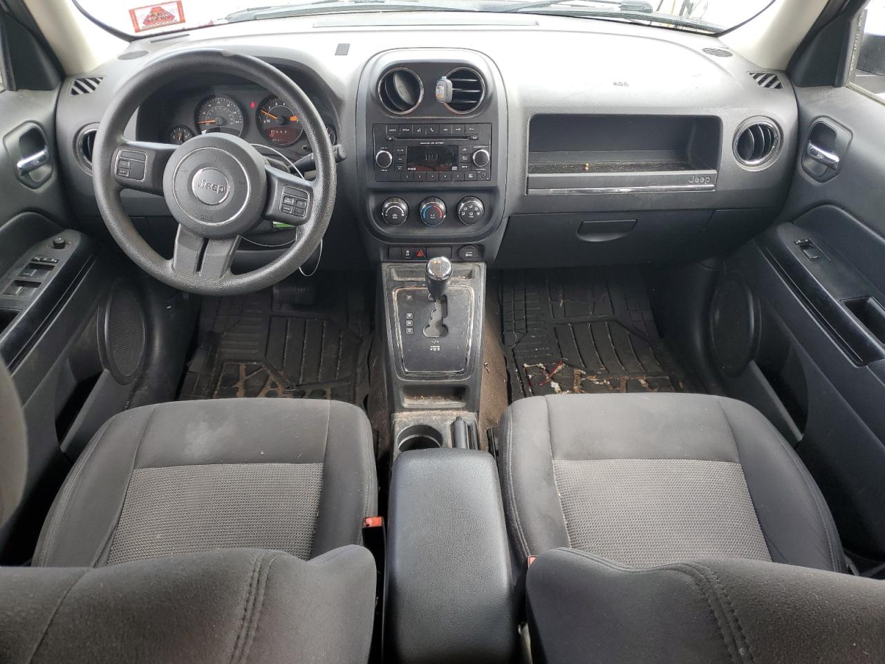 2015 Jeep Liberty (Patriot) - Image 8