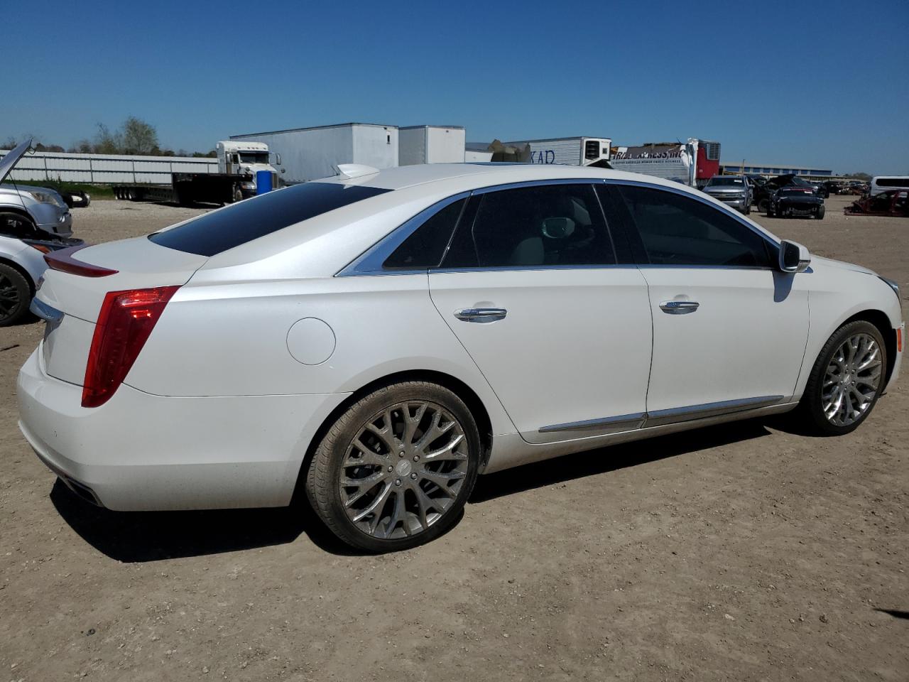 2016 Cadillac XTS - Image 3