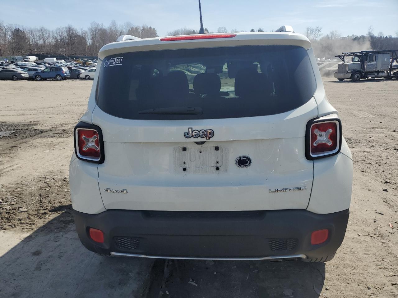 2015 Jeep Renegade - Image 6