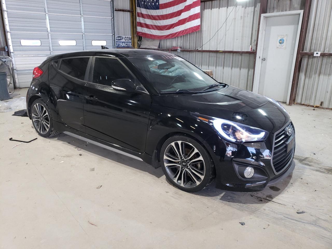 2016 Hyundai Veloster - Image 4
