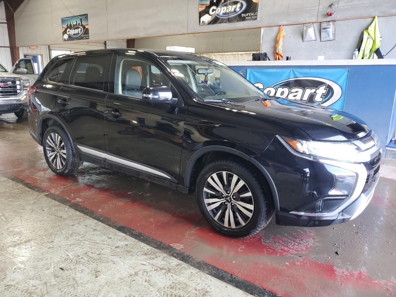 2019 Mitsubishi Outlander - Image 4