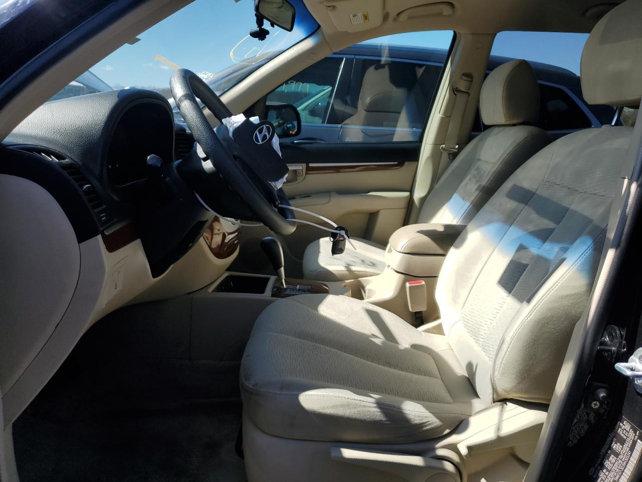 2009 Hyundai Santa Fe - Image 7