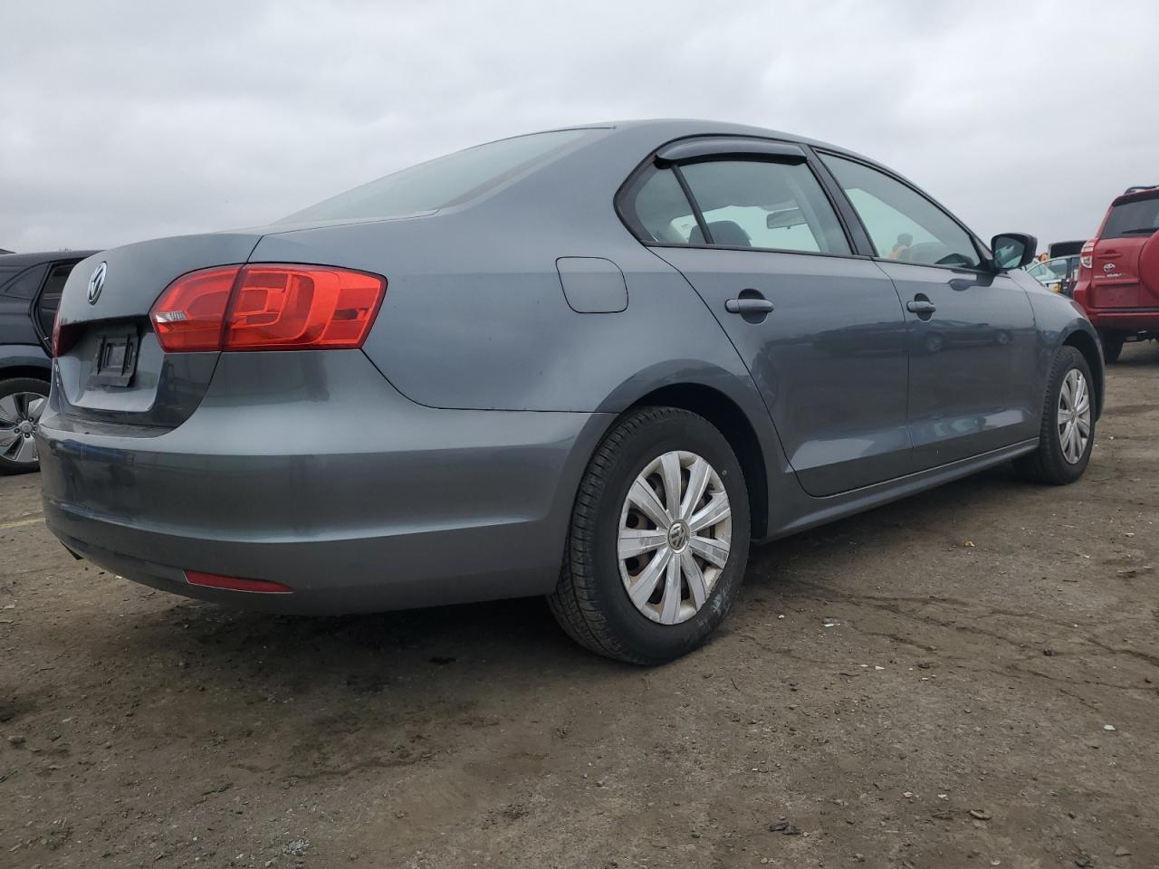 2014 Volkswagen Jetta - Image 3