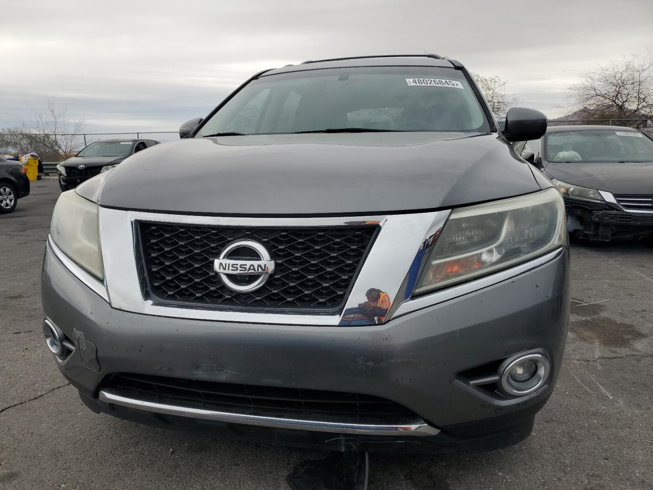 2015 Nissan Pathfinder - Image 5