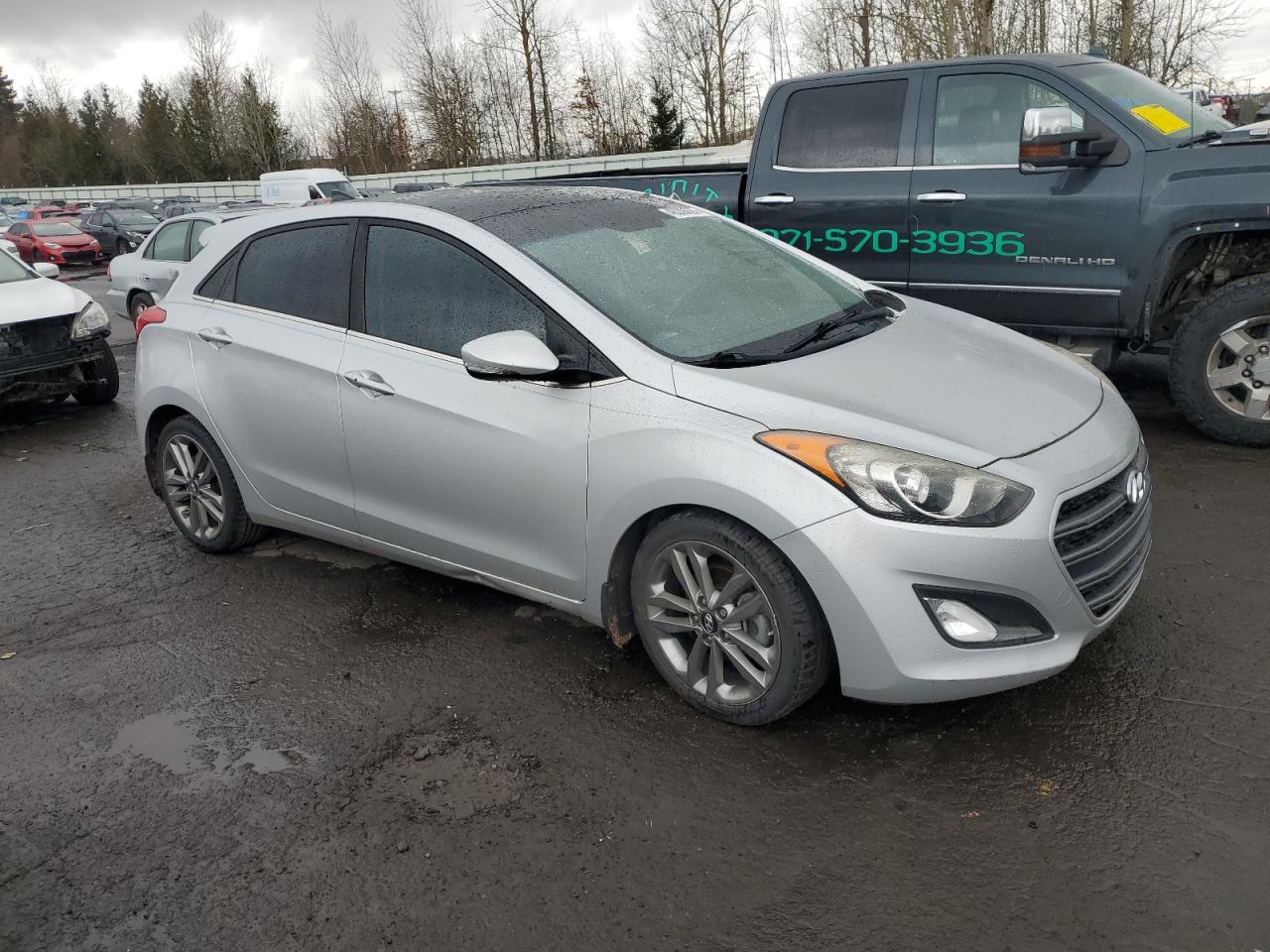 2016 Hyundai Elantra - Image 4