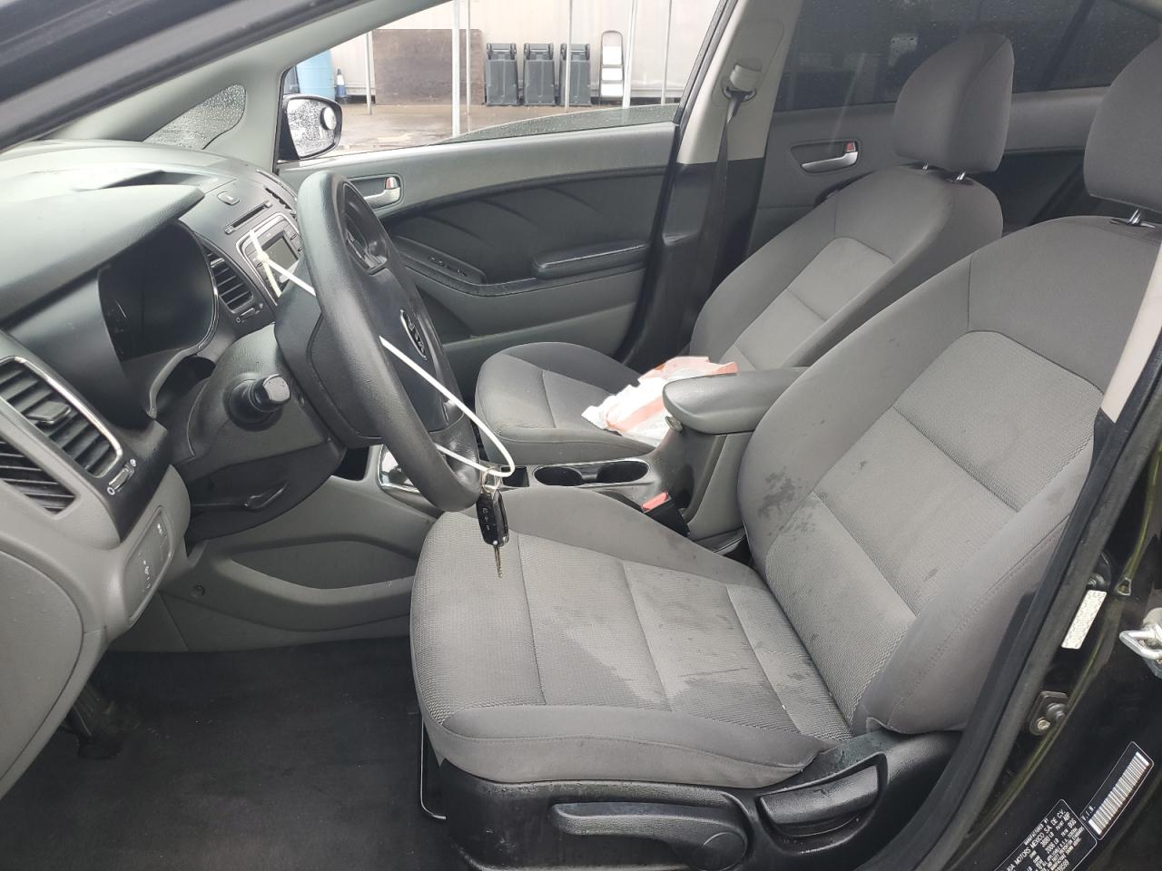 2017 Kia Forte - Image 7