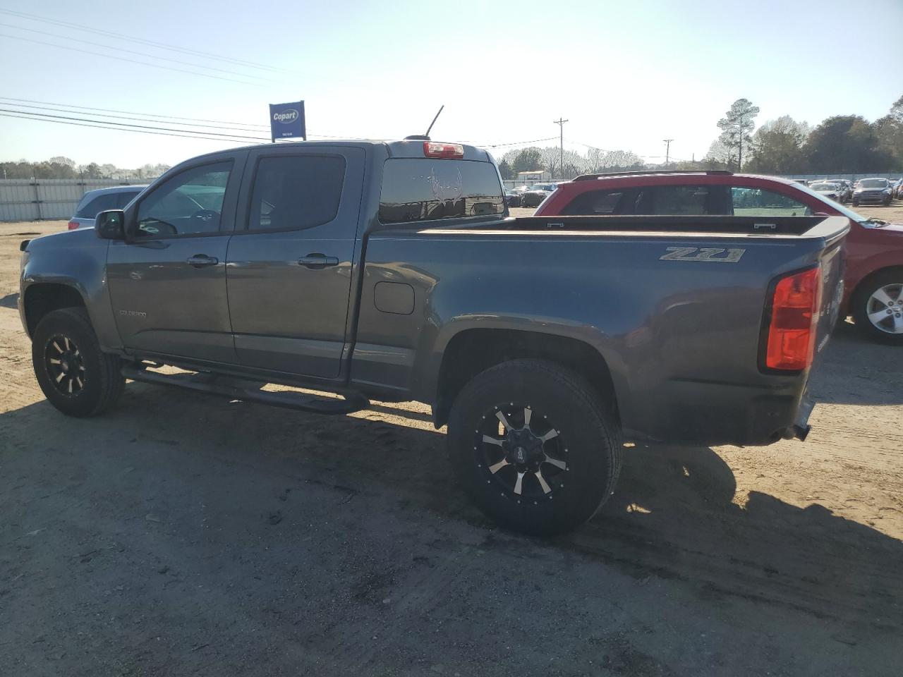 2015 Chevrolet Colorado - Image 2