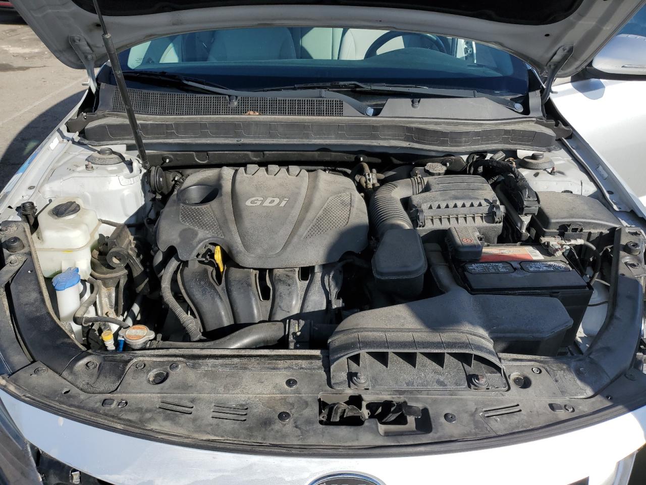 2012 Kia Optima - Image 13