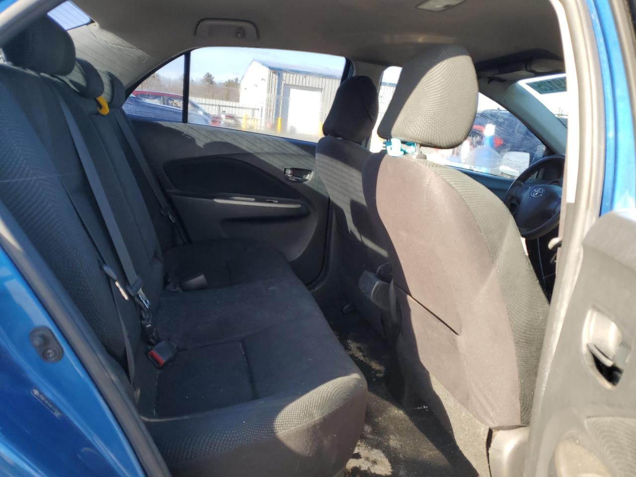 2010 Toyota Yaris - Image 10