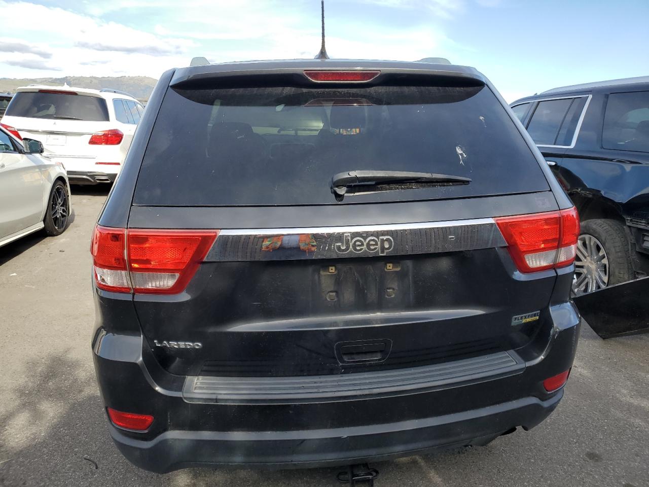 2011 Jeep Grand Cherokee - Image 6