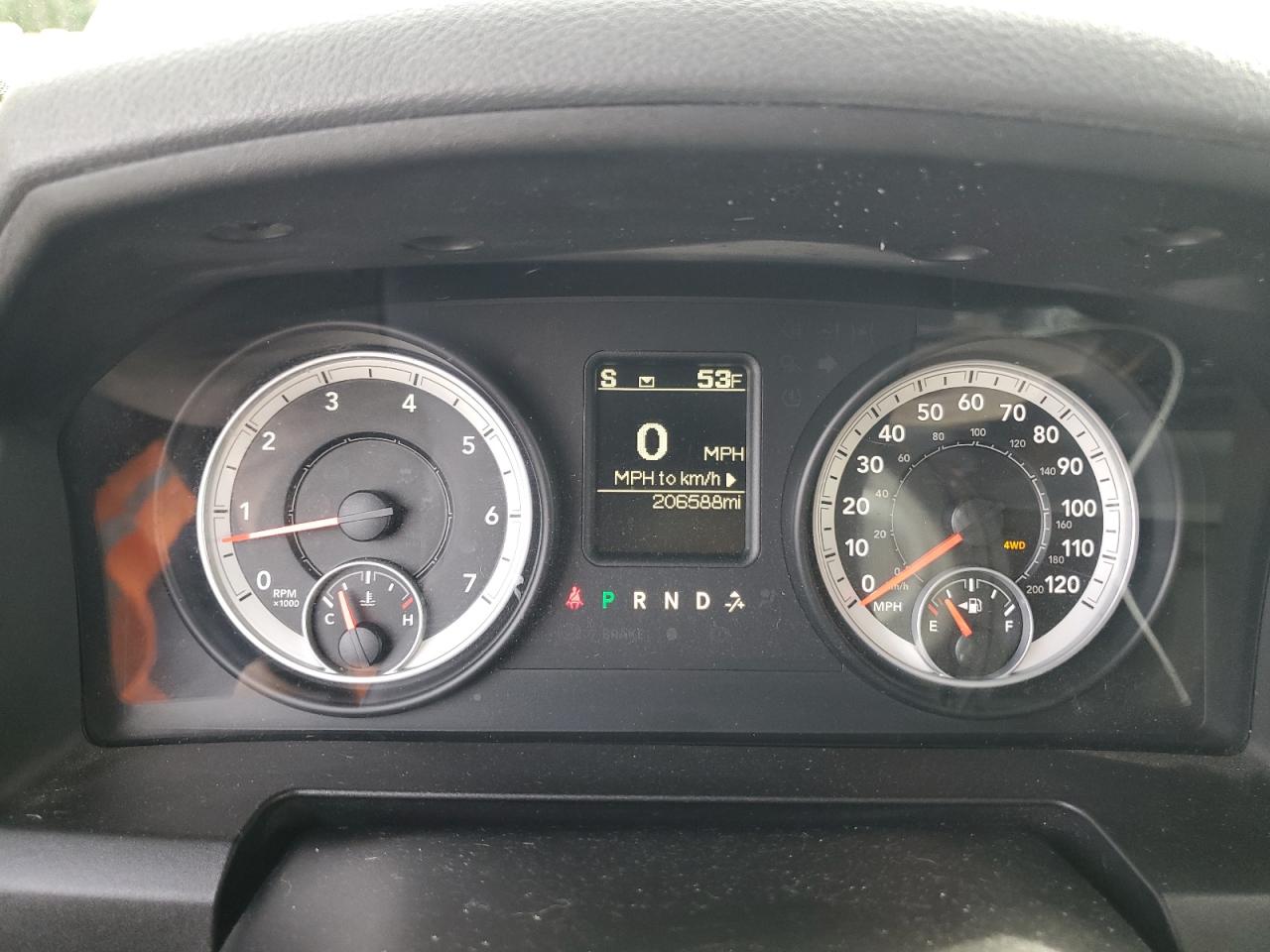 2013 RAM 1500 - Image 9