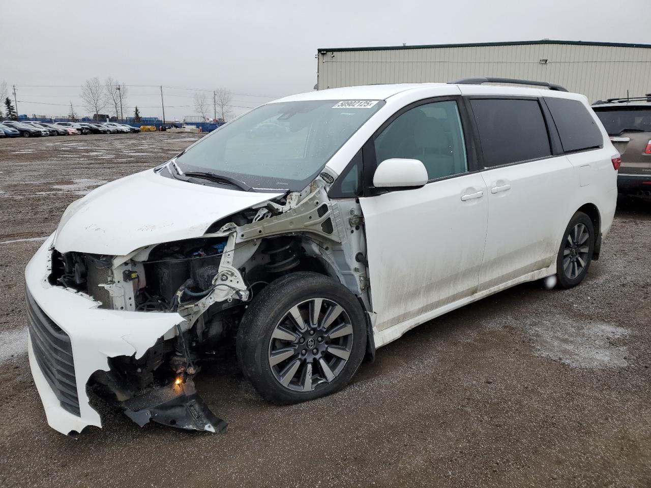 2019 Toyota Sienna Le for Sale in Rocky View County, AB - Front End