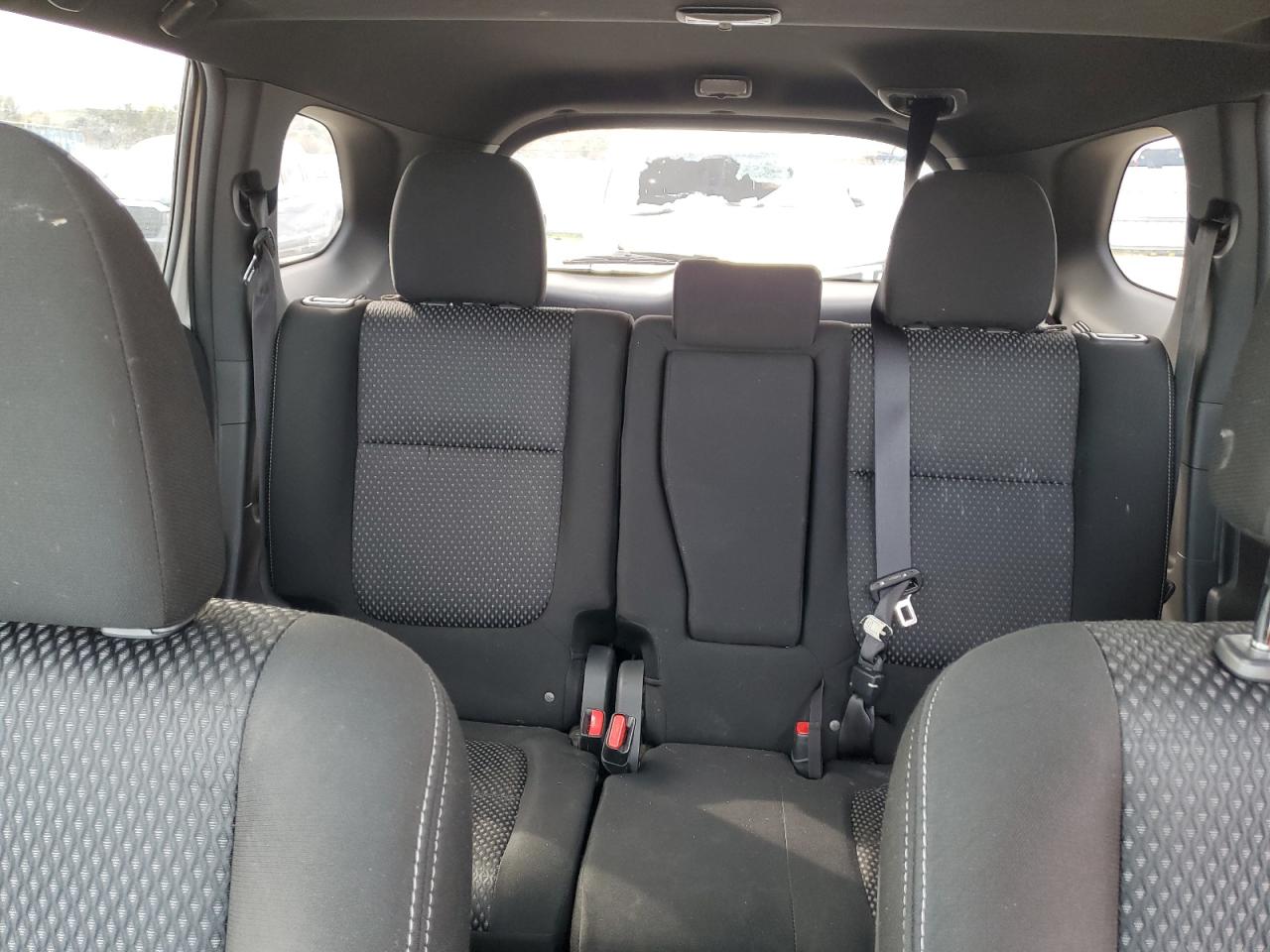 2018 Mitsubishi Outlander - Image 10