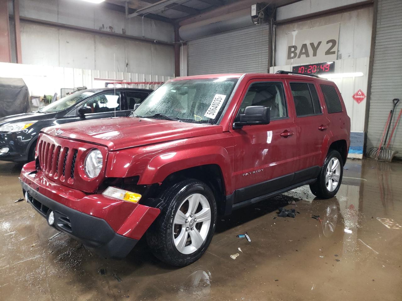 2013 Jeep Patriot Latitude for Sale in Elgin, IL - Front End