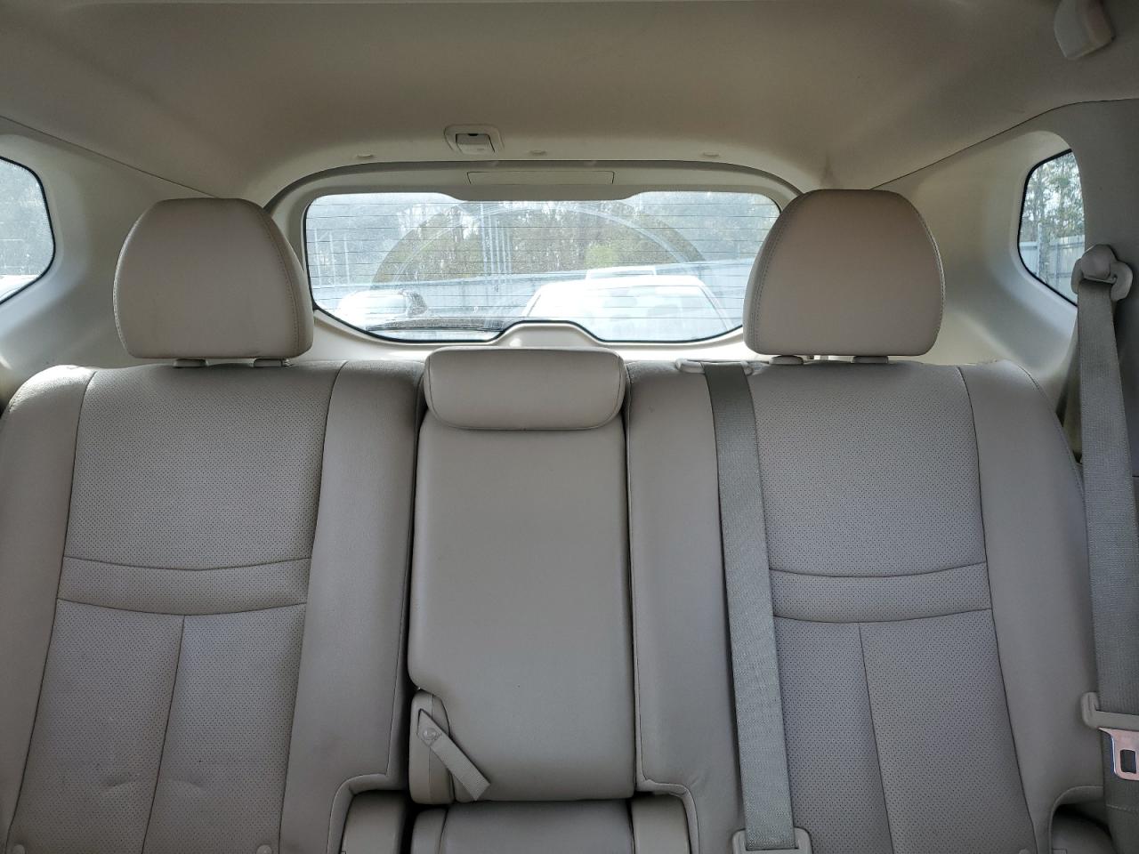 2014 Nissan Rogue - Image 10