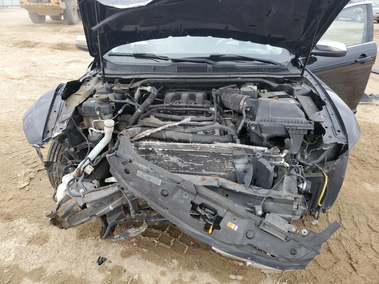 2011 Ford Taurus - Image 12