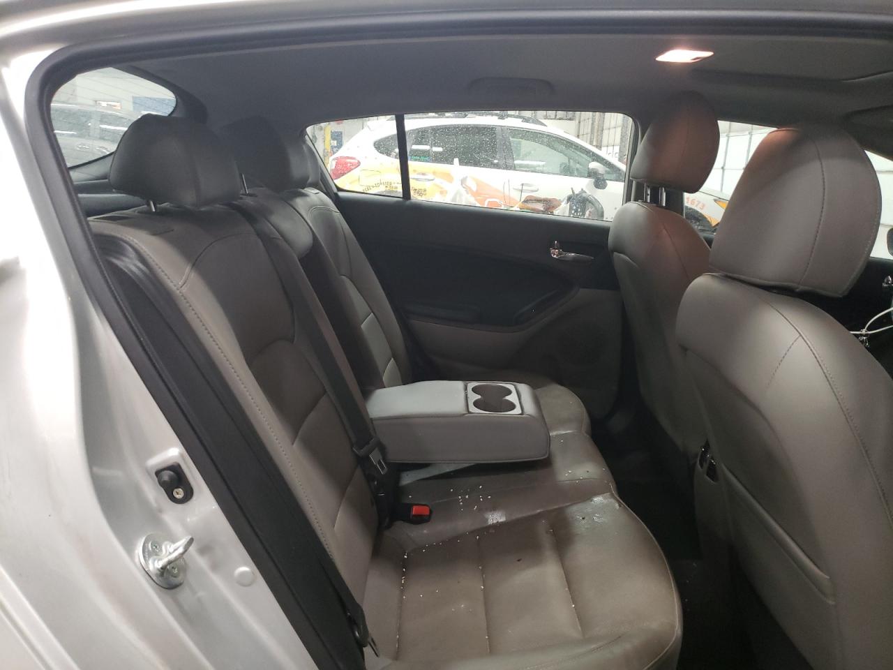 2014 Kia Forte - Image 10
