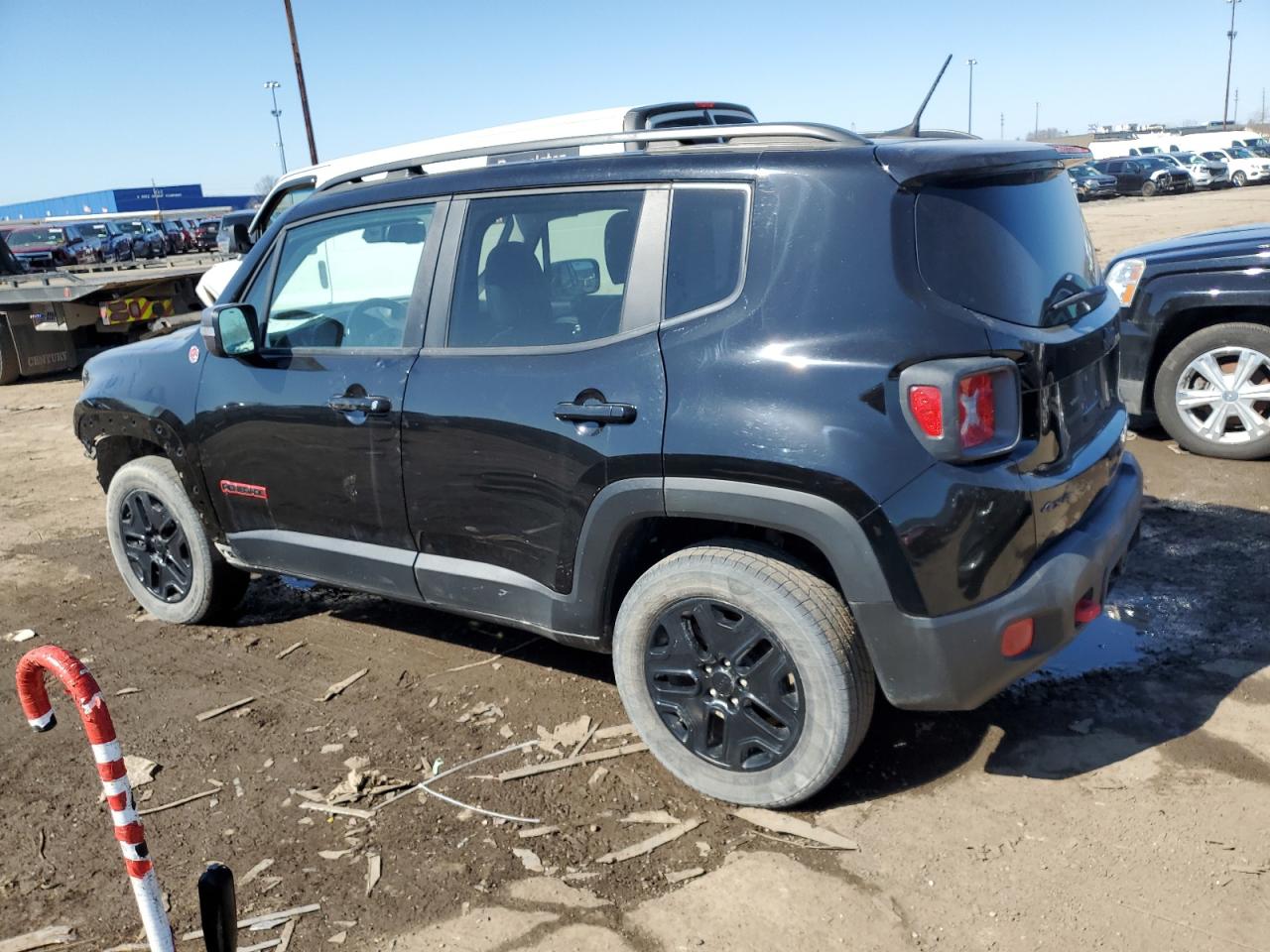 2018 Jeep Renegade - Image 2