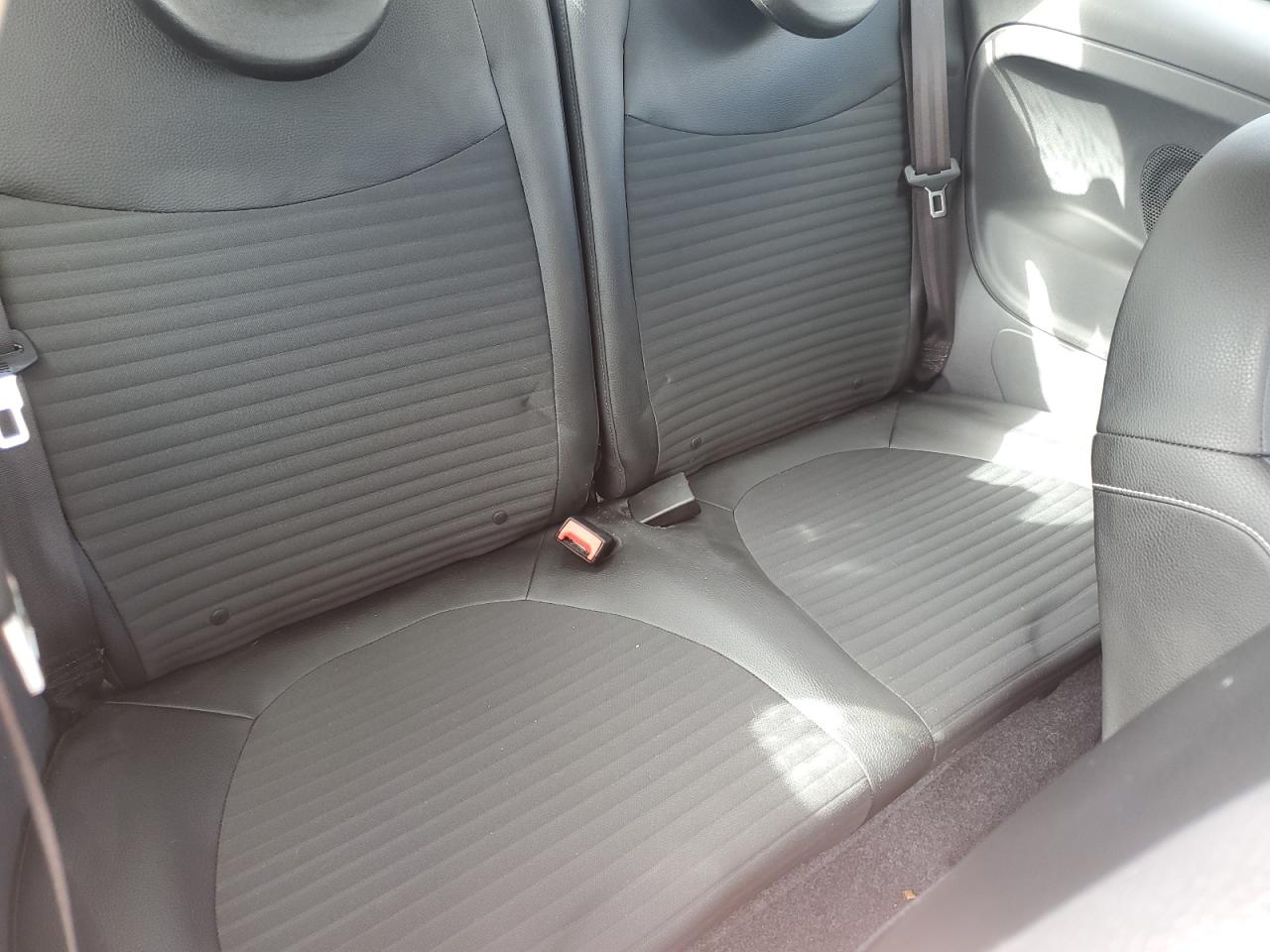 2017 Fiat 500 - Image 10