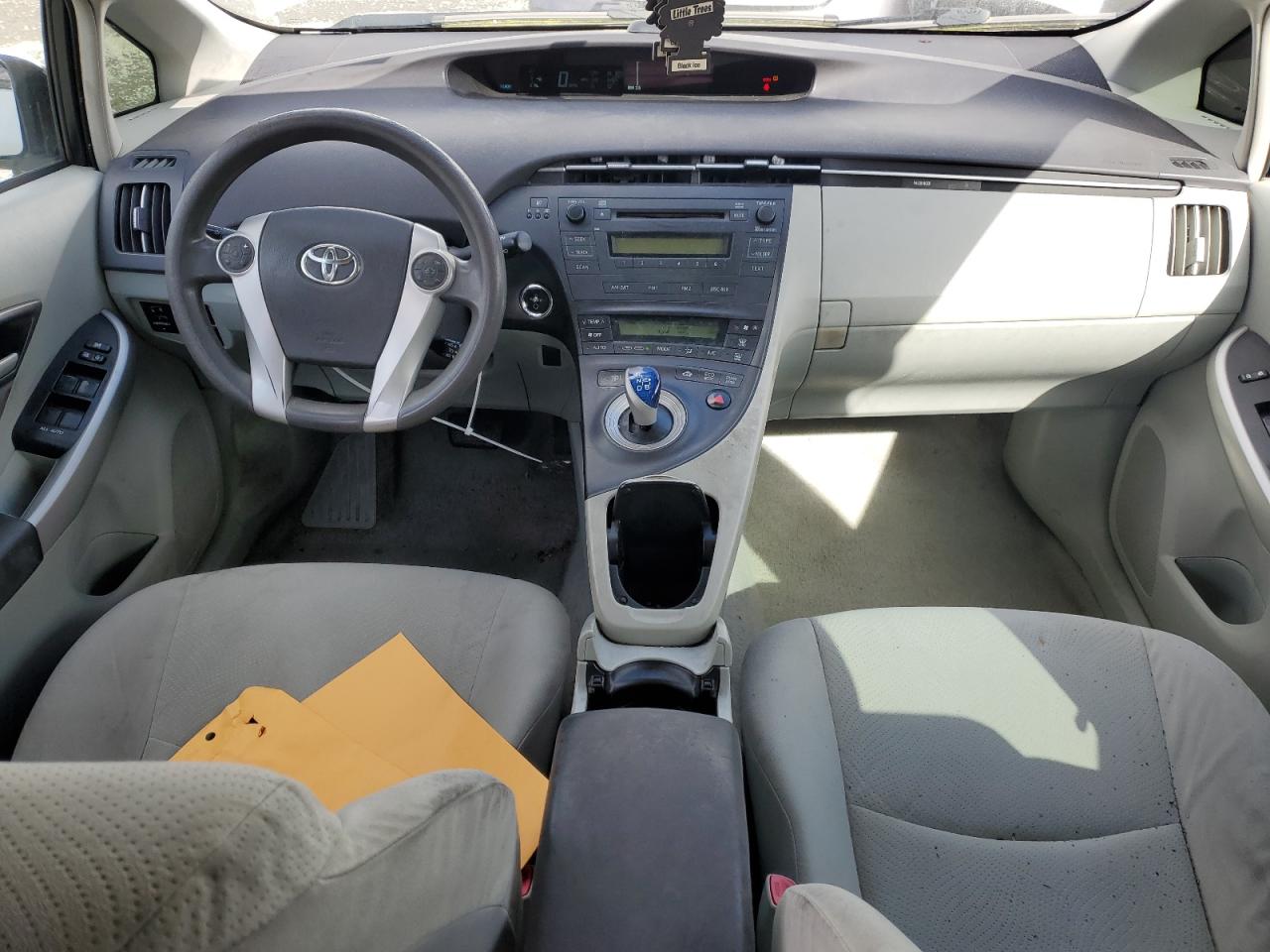 2010 Toyota Prius - Image 8