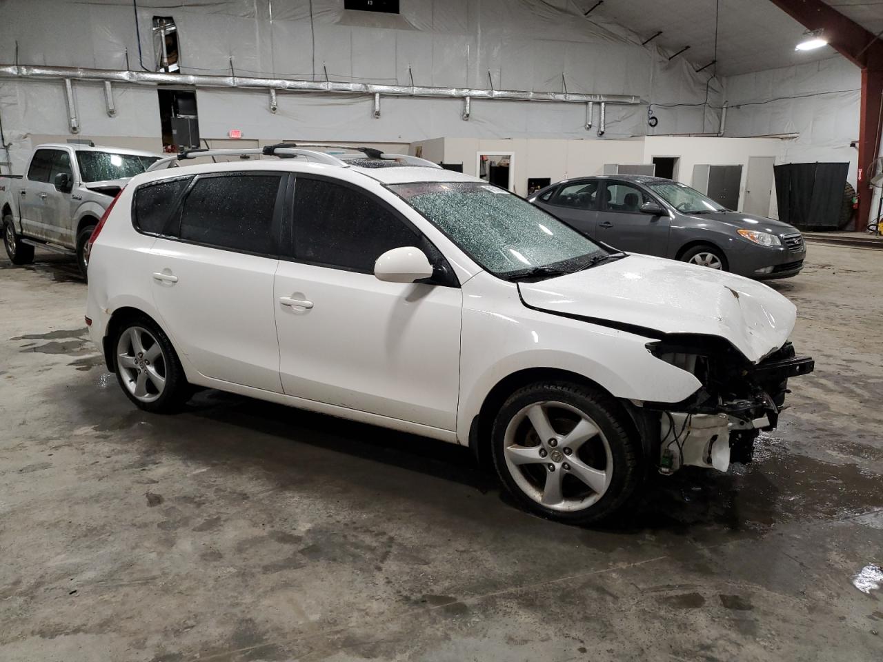 2012 Hyundai Elantra - Image 4