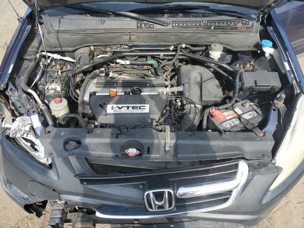 2004 Honda CR-V - Image 12
