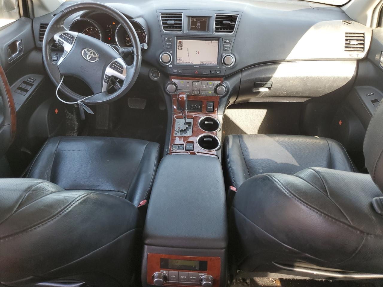 2012 Toyota Highlander - Image 8