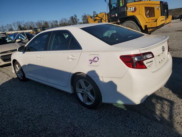  TOYOTA CAMRY 2014 Белы