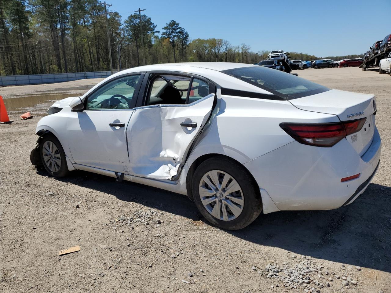2024 Nissan Sentra - Image 2