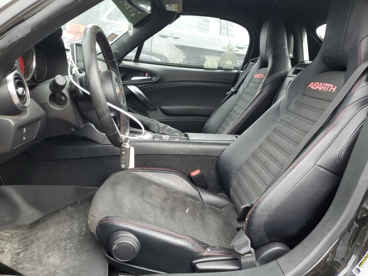 2018 Fiat 124 Spider - Image 7