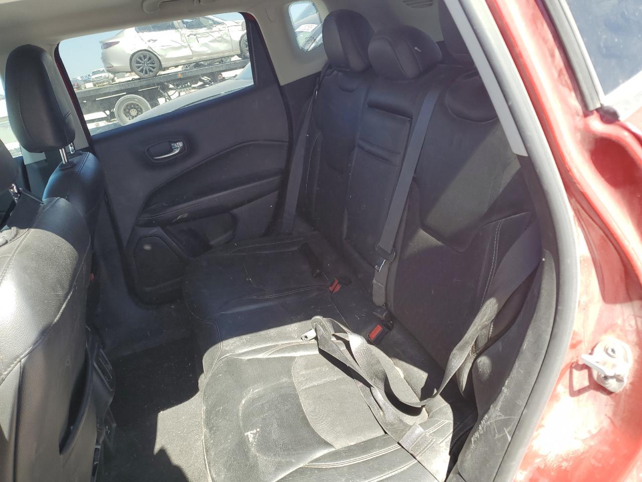 2018 Jeep Compass Latitude VIN: 3C4NJCBB8JT235480 Lot: 48474365