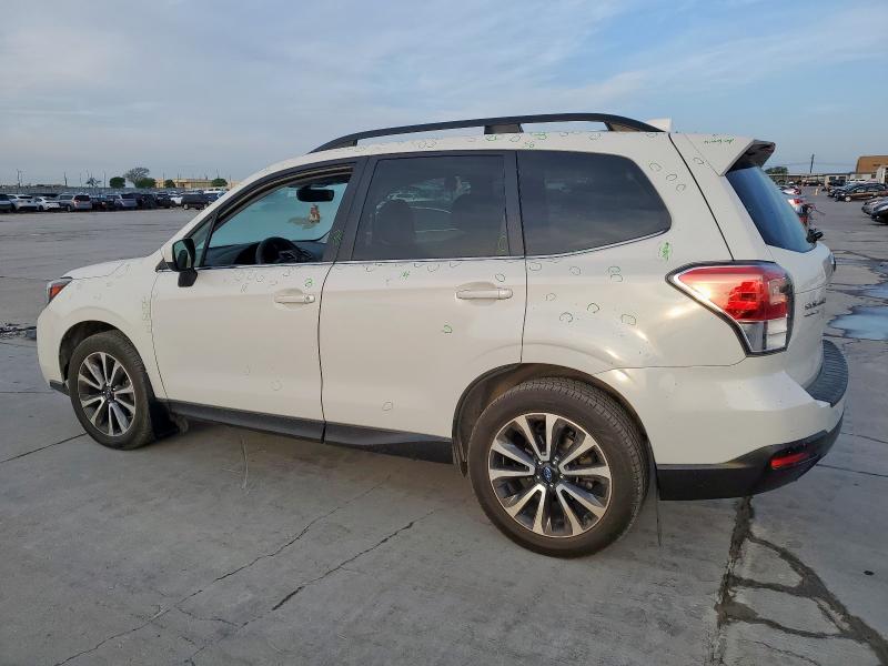  SUBARU FORESTER 2017 White