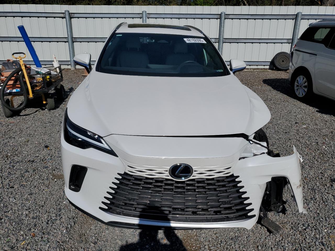 2024 Lexus RX - Image 5